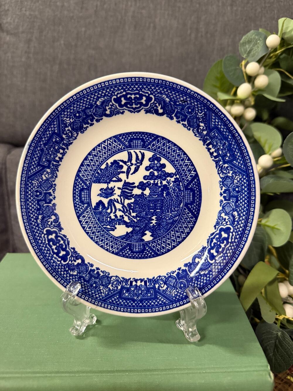 Vintage Royal China Blue Willow Bread/Butter Plate